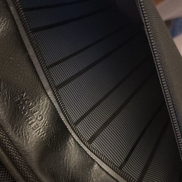 Kenneth Cole Reaction Black backpack briefcase - Picture 2 of 8